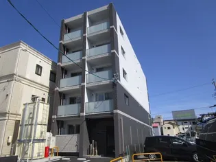 アヴニールの画像