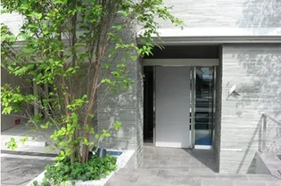 東京都台東区東上野6【マンション】の外観