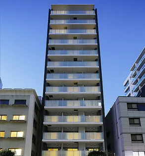 東京都新宿区岩戸町【マンション】の外観