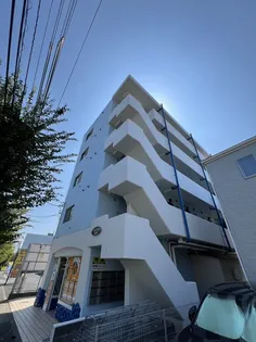ホワイトウイング越野【3階】の外観