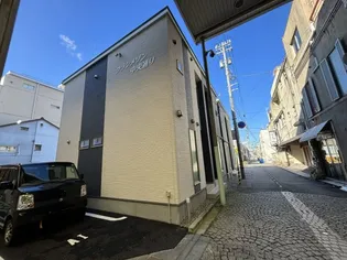 富山県富山市中央通り1【一戸建】の外観