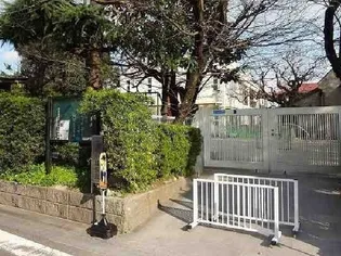 インペリアルA【2階】の周辺