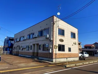 新潟県長岡市来迎寺【アパート】の外観