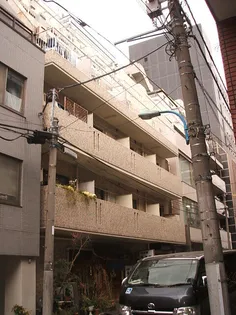 ラインビルド新宿御苑前【3階】の外観