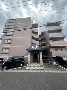 ロイヤルメゾン下荒田【2階】の外観