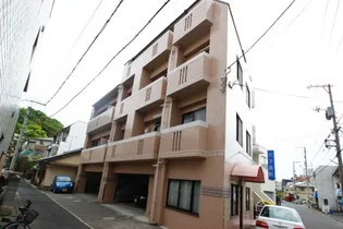 ヴィラ旭【3階】の外観