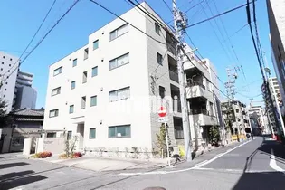 プレミール泉【1階】の外観