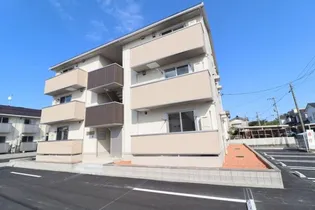 新潟県上越市春日新田3【アパート】の外観