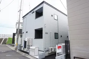 タン・ウルーズI【1階】の外観