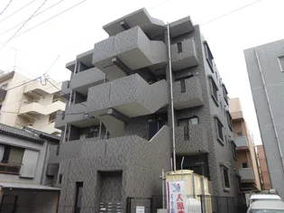 ベルメゾンS【1階】の外観