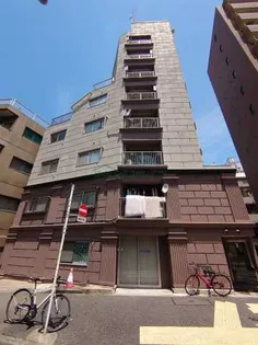 フォルム新宿【2階】の外観