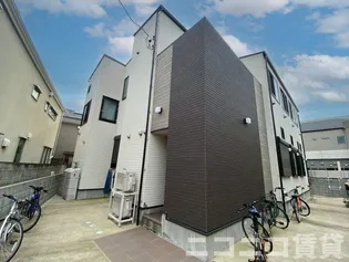 ハーモニーテラス経堂【1階】の外観