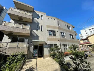 アウグラーレ上目黒【3階】の外観