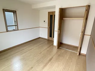 ルミナス荒井西【3階】の内装