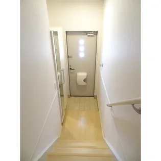 ユートピア ナミドゥ【2階】の玄関