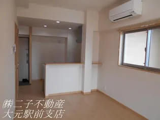 South in 西市【5階】の居間