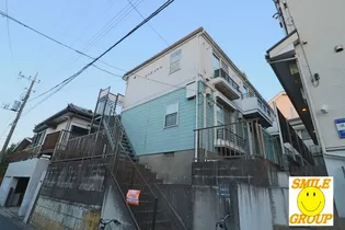 ヒルズミヤマ【2階】の外観