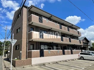 プレミワール【3階】の外観