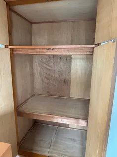 ジョーヌ・ドレ【2階】の内装