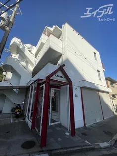 ラ カーサ エフの画像