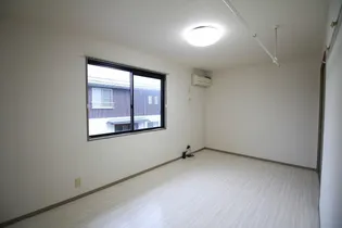 ハイカムール和合町【2階】の居間