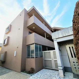 PRECIOUS【2階】の外観