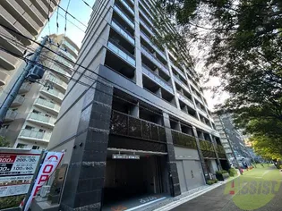 大阪府吹田市江坂町1【マンション】の外観