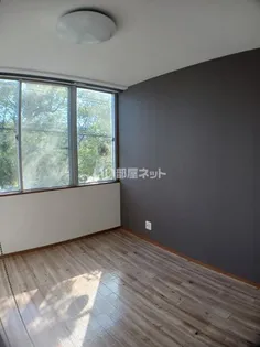 高砂竜山ビル【2階】の居間