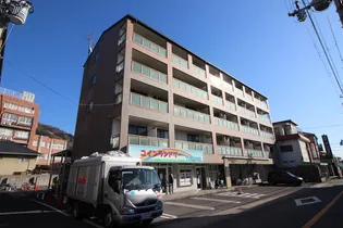 生駒カレッジシティ【3階】の外観