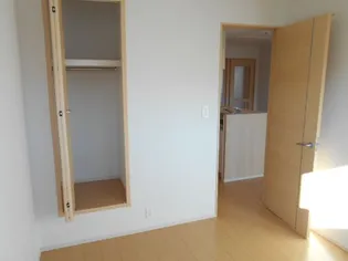 グラース カーサB【2階】の内装