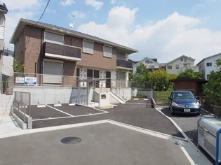 ラ・パストラル (2F)【2階】の外観