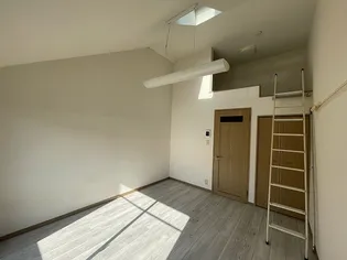 エクセルシャトー川平1【2階】の居間