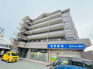 神奈川県秦野市曽屋【マンション】の外観