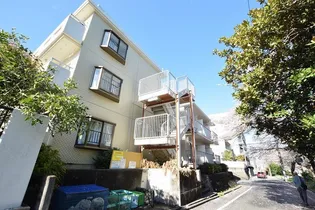 コーポいずみ【3階】の外観