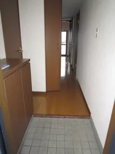 ヒルクレスト【3階】の玄関