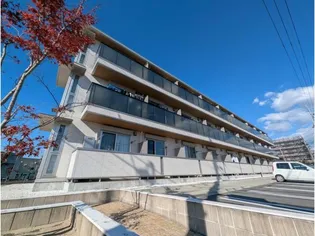 スタブリテラス鈴鹿【1階】の外観