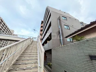 ルーブル学芸大学参番館【2階】の外観