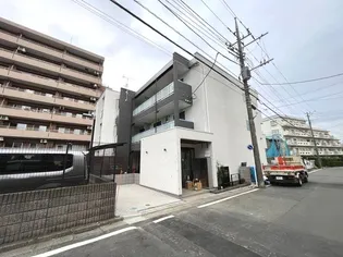 東京都多摩市豊ヶ丘1【マンション】の外観