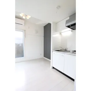 ラ・ネージュ河原町の居間