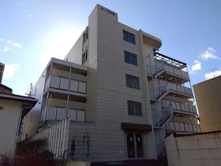 白い天守閣の画像