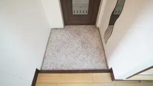 新町ハイツ【5階】の玄関