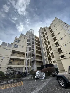 麻布コーポラス【4階】の外観