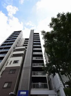 東京都新宿区市谷薬王寺町【マンション】の外観