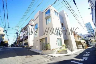 東京都新宿区市谷柳町【マンション】の外観