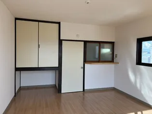 プロムナード掛尾【3階】の居間