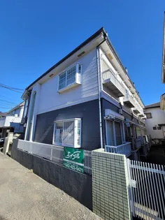 ラークヒルズ【2階】の外観