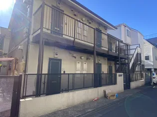 パルコート青葉台【1階】の外観