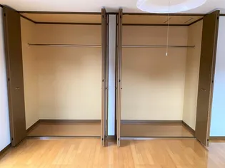 アクティブシティタカハシ【2階】の内装