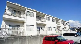 ホワイトキャッスル【2階】の外観