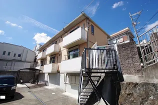 クリスタルビューハイツ【2階】の外観